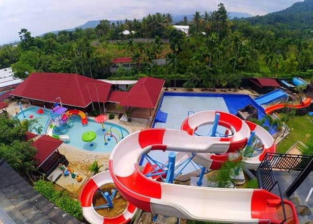 5 Tempat Wisata Kolam Berenang Di Padang Terbaru