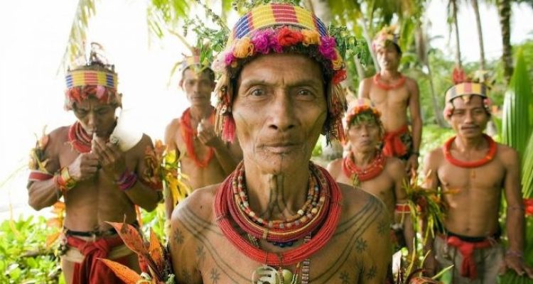Mengenal Suku-suku Asli Indonesia