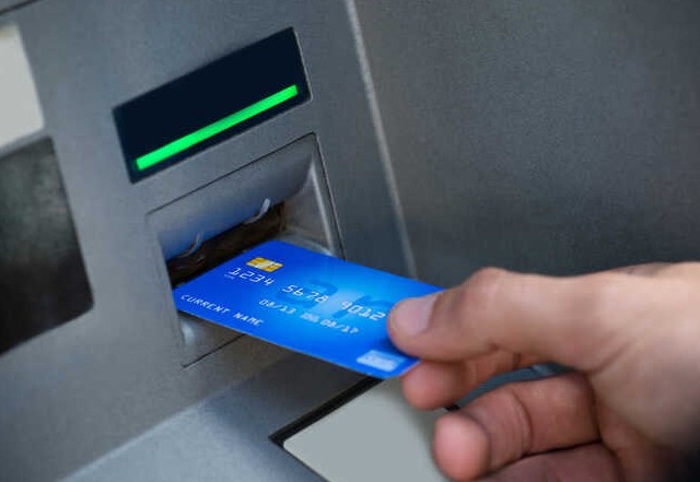 Manfaat ATM dan Keuntungannya Bagi Penguna